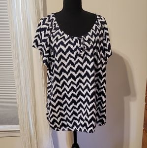 St. Johns Bay Black & White Top - Size 2X